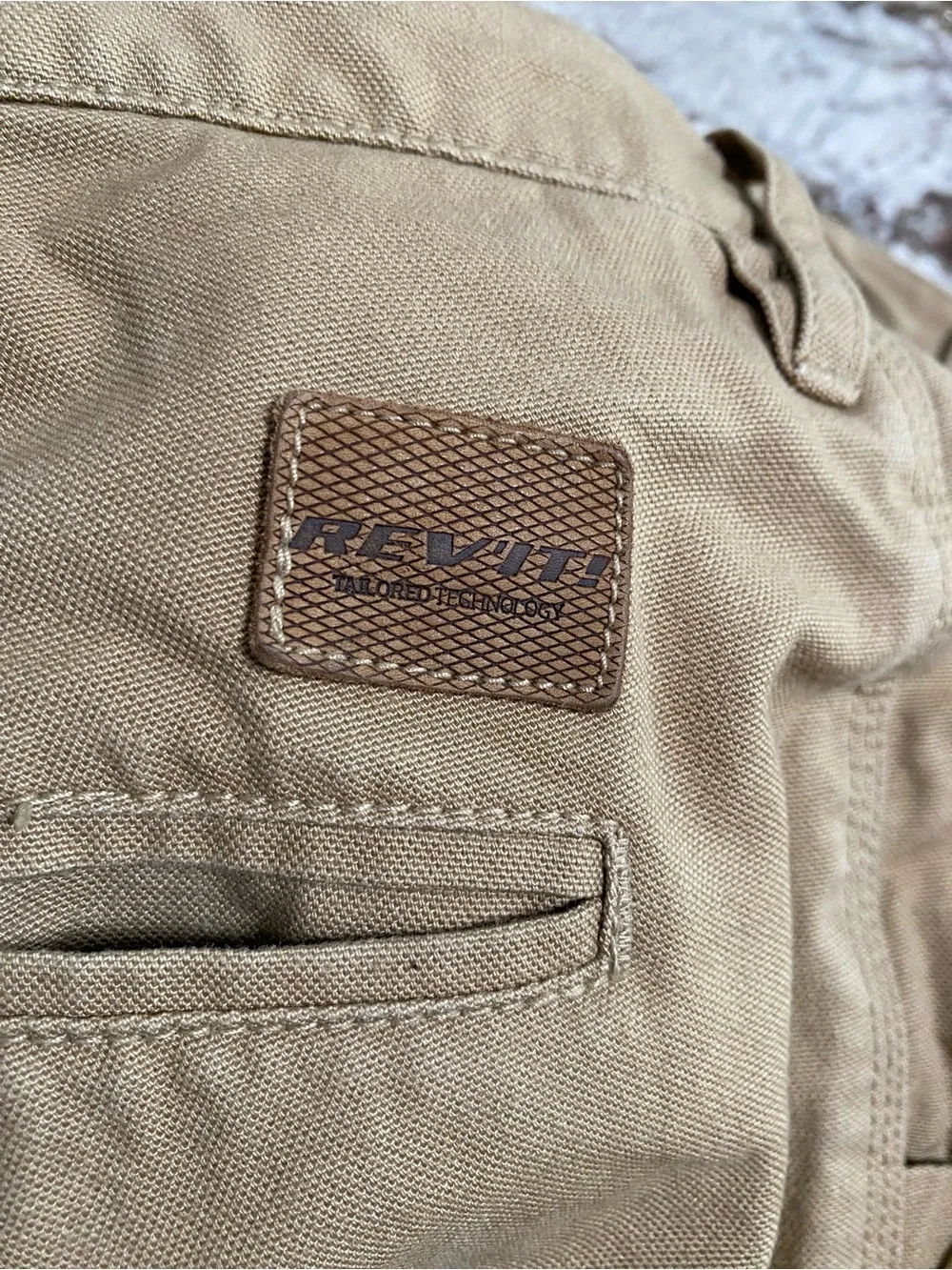 REV'IT! Alpha RF Chinos Men’s 36x32 Hip Knee Armor